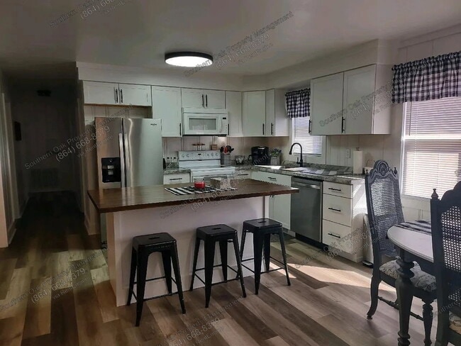 Photo - 602 Evelyn Dr