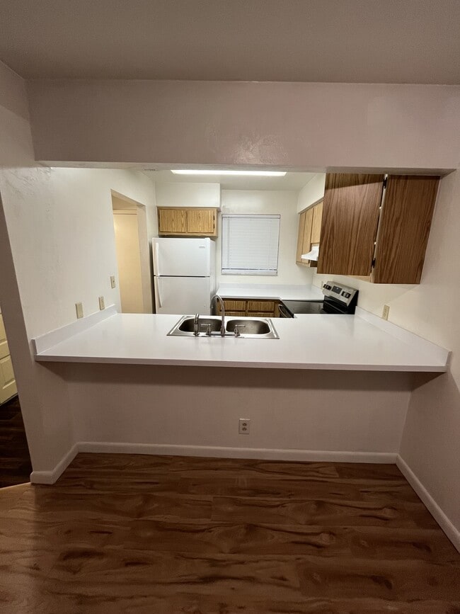 Photo - 2560 SW 31st Pl