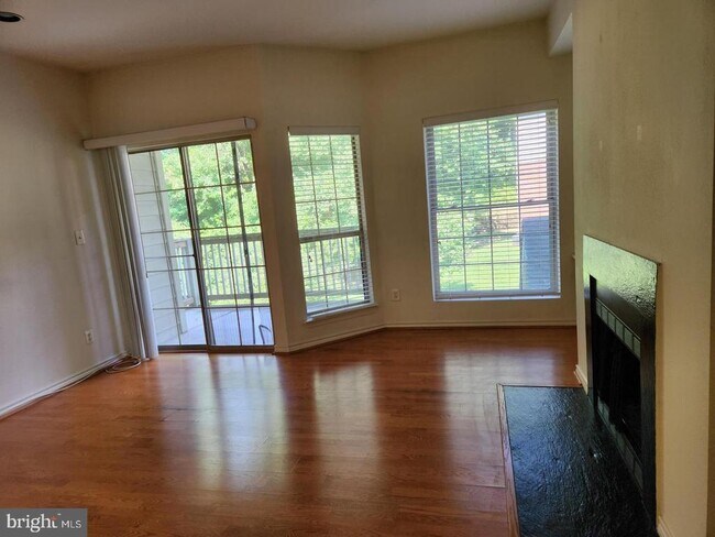 Photo - 3916 Penderview Dr Unit 426