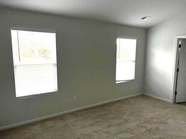 Photo - 22 Chalet Ct