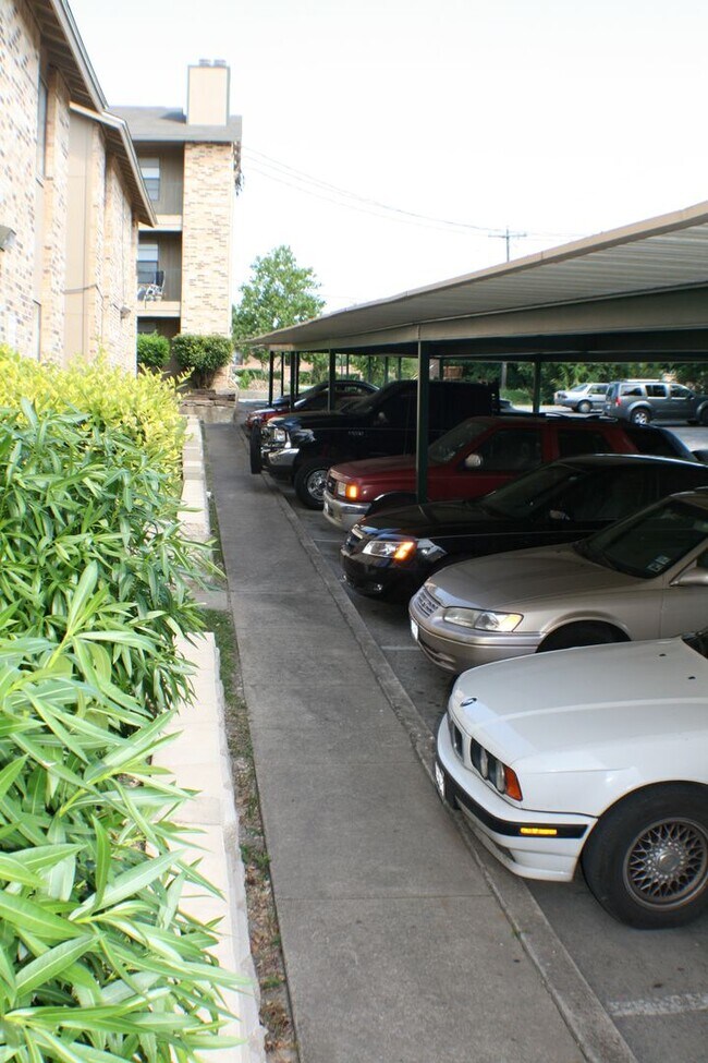 Photo - Stadium View Apartments