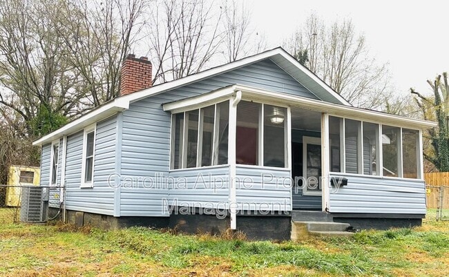 Photo - 1021 Dodd St