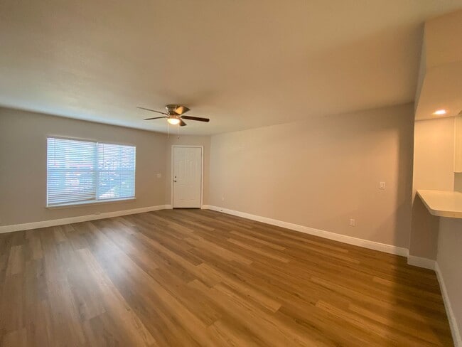 Photo - Great Location! 2 Bedroom/2 Bath, 1st Floor Condominium in Winter Park! Unit E106