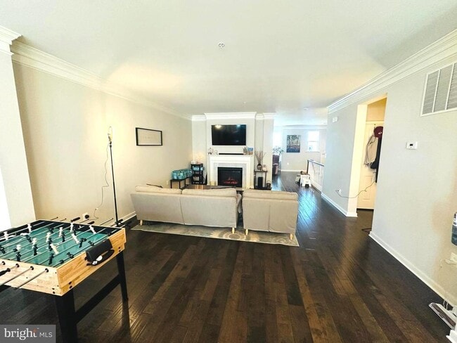 Photo - 25576 Tolar Square