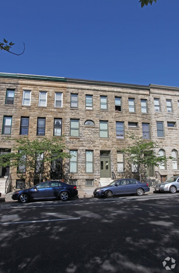 Photo - 1820-1830 Saint Paul St