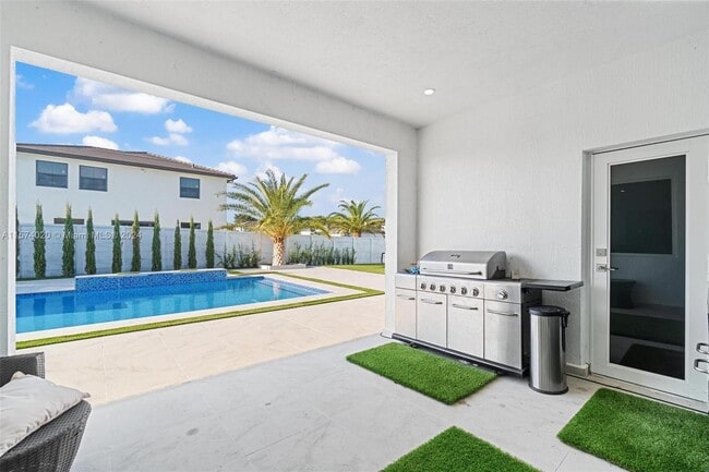 Photo - 13305 SW 190th Ter