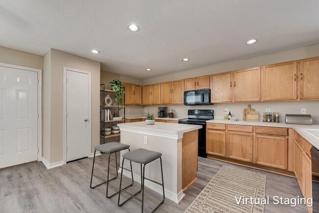 Photo - 6213 Balcony Ln