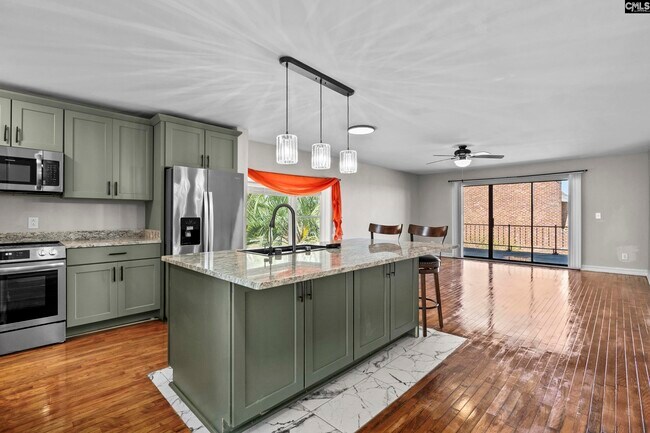 Photo - 1 Low Hill Ln