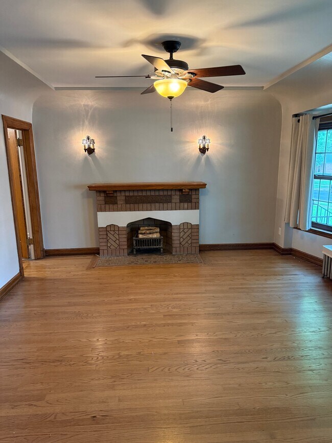 Photo - 517 N 66th St