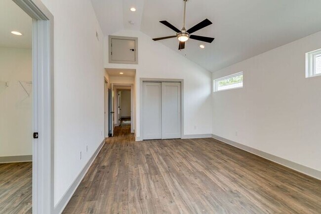 Photo - Beautiful Newer Build in Madison!