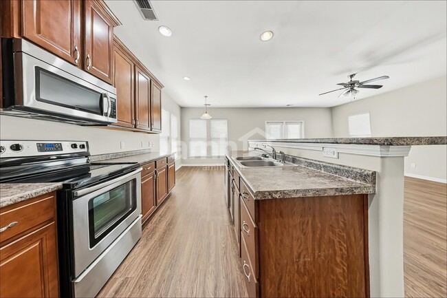 Photo - 50 Chey Hill Ln