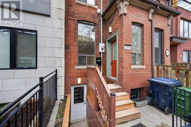 Photo - 269 Ontario St Unit 2