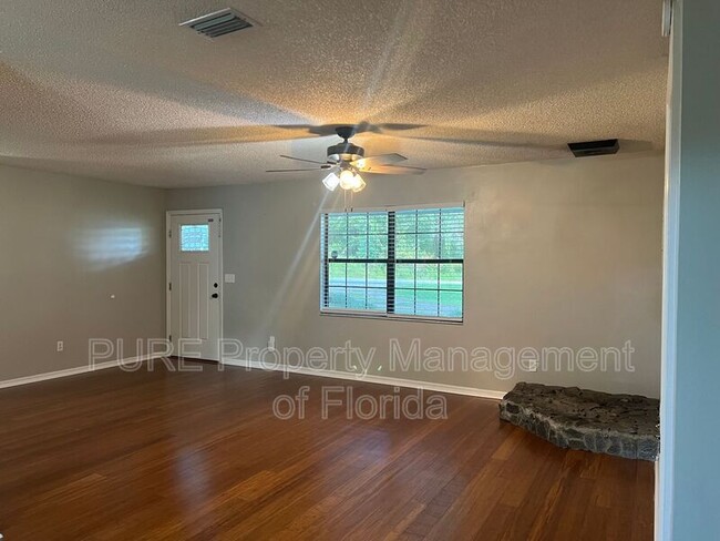 Photo - 70 Almond Rd