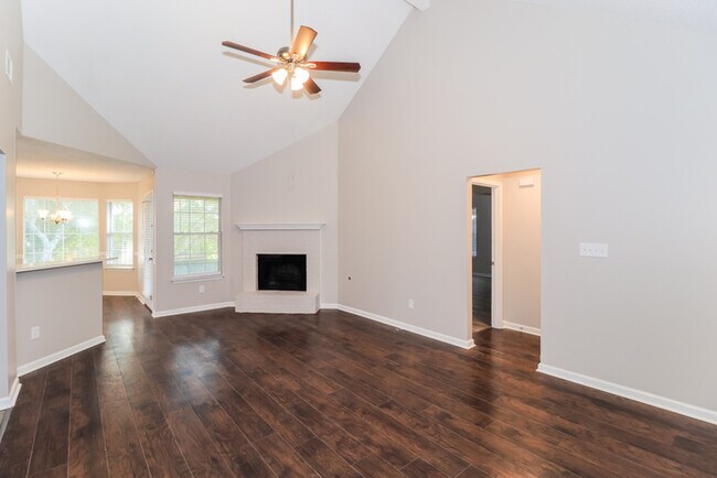 Photo - 7103 Showboat Ln
