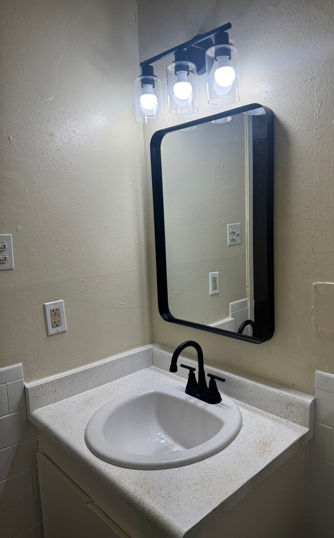 Photo - Windmill Park Apartment Homes