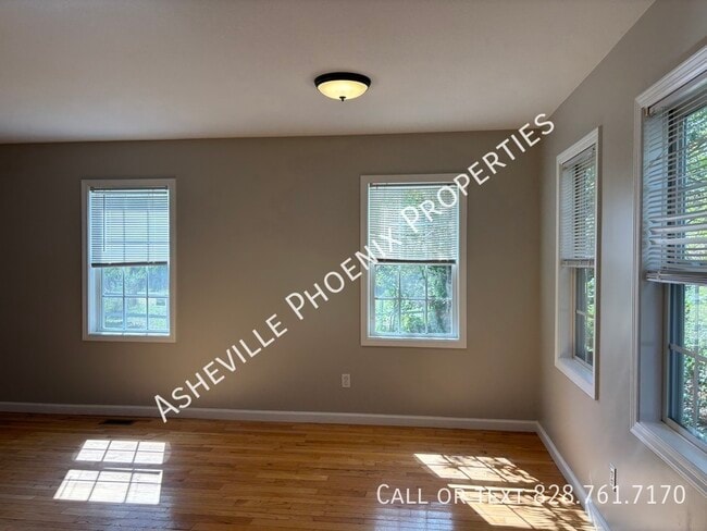 Photo - 101 Lanier Ln