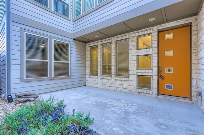 Photo - 12518 Red Sparrow St Unit 8