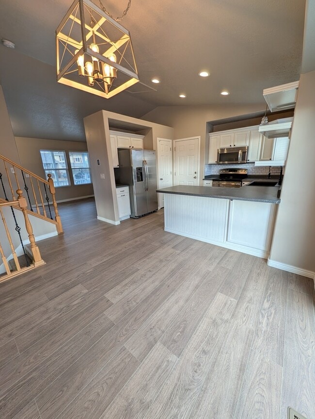 Photo - 5 Bedroom Home New Carpet and Paint