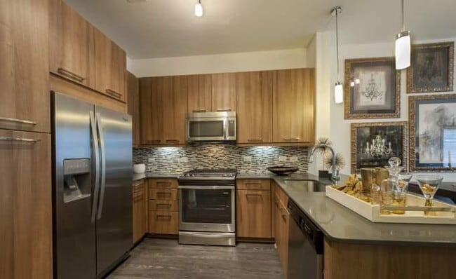 Photo - 1 bedroom in Houston TX 77098 Condo Unit 1230