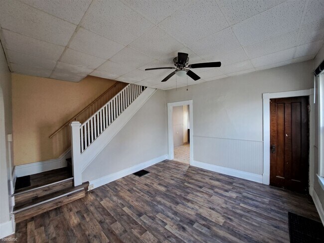 Photo - 3 br, 1.5 bath Duplex - 392 Cedar Avenue 392