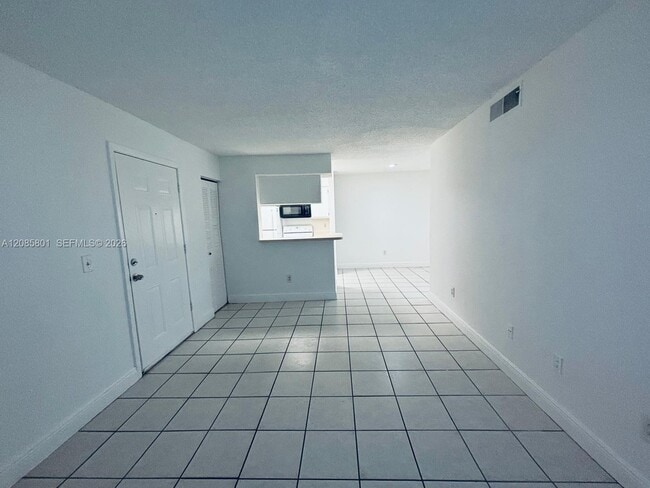 Photo - 1237 SW 46th Ave Unit 811