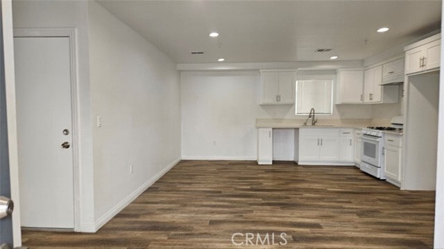 211 W 43rd St