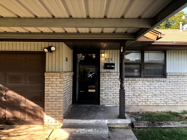Photo - 955 SW 4th Pl
