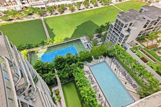 Building Photo - 121 NE 34th St Unit 2314