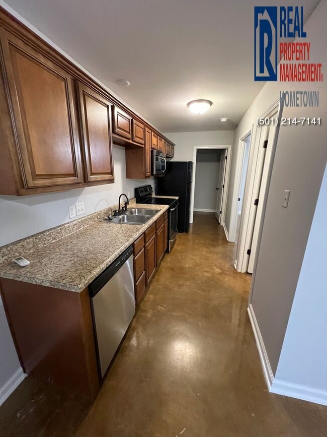 Photo - 226 E Maple St