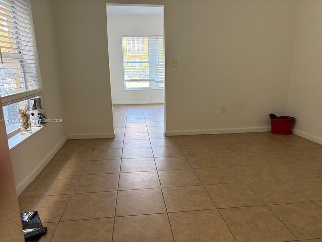 Photo - 1612 Harrison St Unit 2