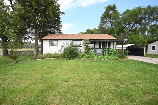 Building Photo - 9600 NE 34th St Rental