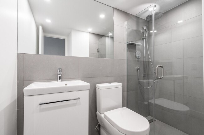 Photo - 798 Richmond Street West Unit 249