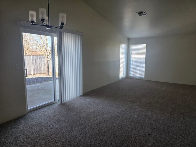 Photo - WD 2207 Unit 6