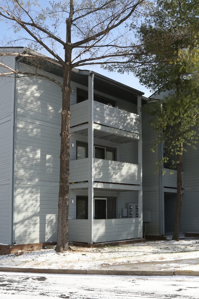 Brookview Apartments - Brookview Apartments