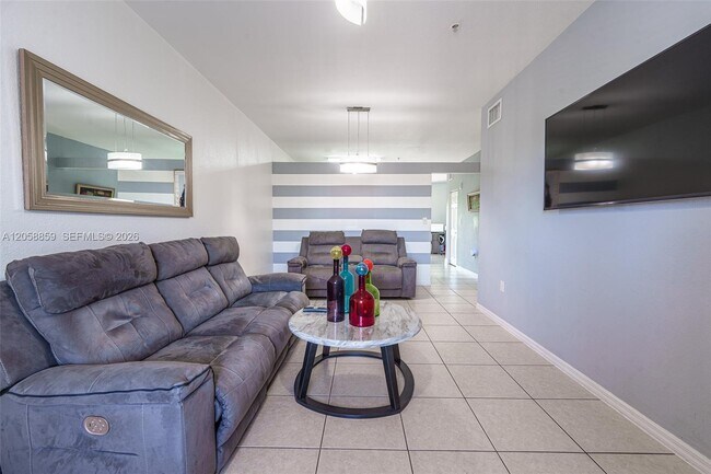 Photo - 6930 NW 179th St Unit 304-8