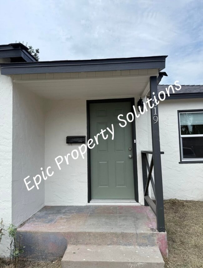 Photo - 319 E Dayton Ave