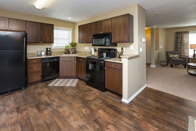 Ashworth Pointe & Foxboro Townhomes