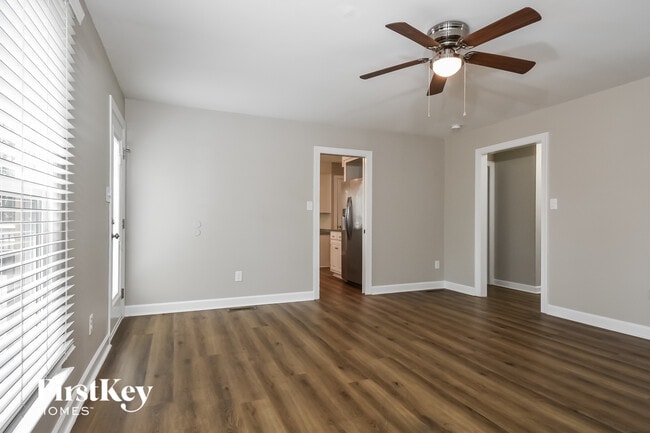 4205 Jeffrey Ln Point