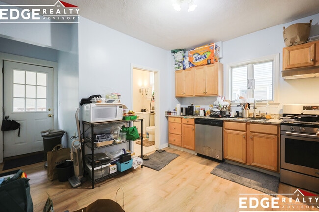 Photo - 157 Murdock St Unit 1