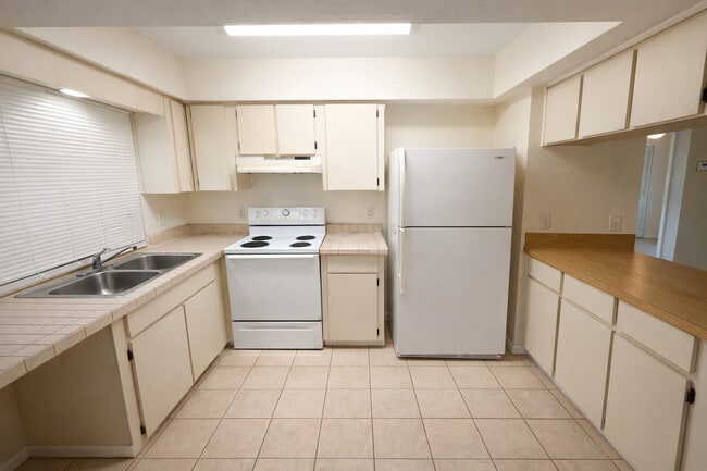 Photo - 801 SE 5th Ave