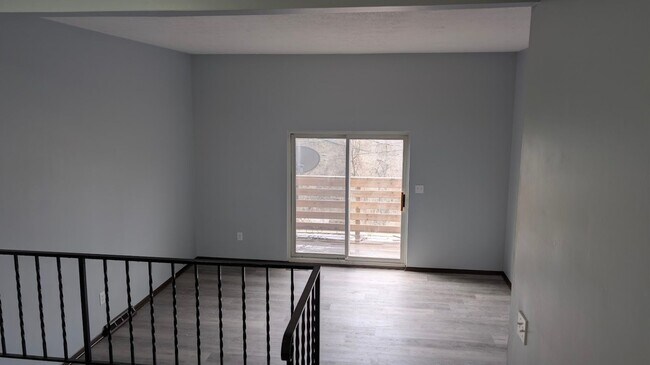 12-14 Sedalia Ave - 14A