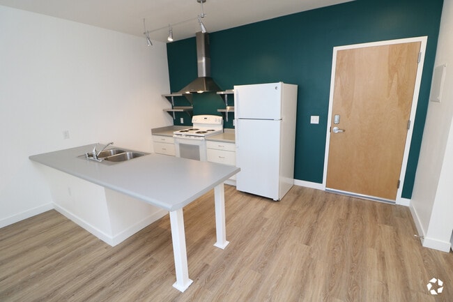 One Bedroom Kitchen