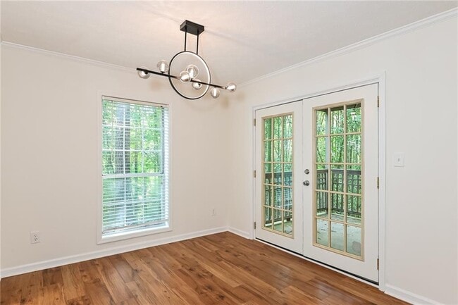 Photo - 201 Lenox Way NE