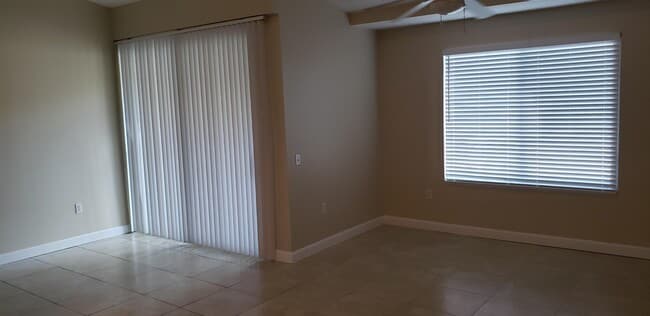 Photo - 818 Villa Cir