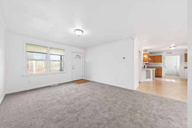 Photo - 4067 Blaylock Rd