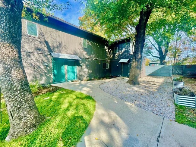 Photo - 608 Franklin Blvd