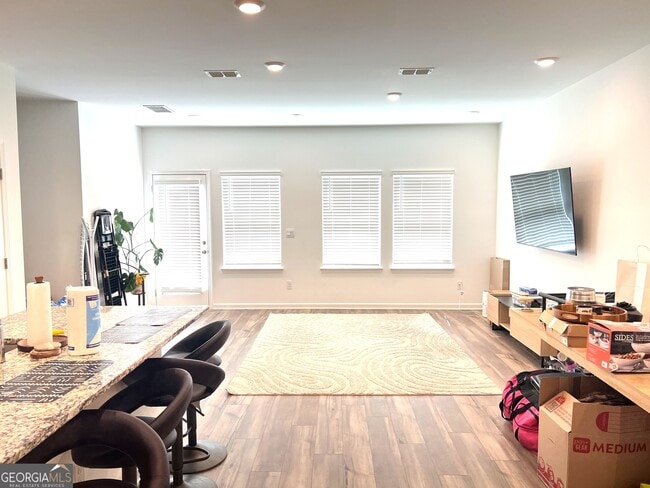 Photo - 205 Bald Ave