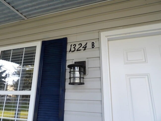 Photo - 1324 Waterway Dr