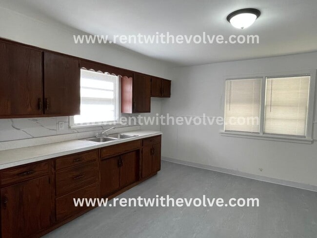 Photo - 758 Beeson Dr