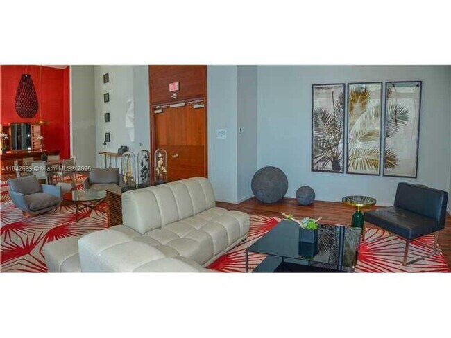 Building Photo - 1300 Brickell Bay Dr Unit 2210 Rental